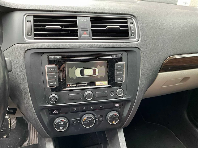 2015 volkswagen jetta personenauto - afbeelding 6 van  33