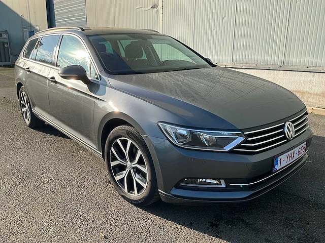2015 volkswagen passat personenauto - afbeelding 18 van  24