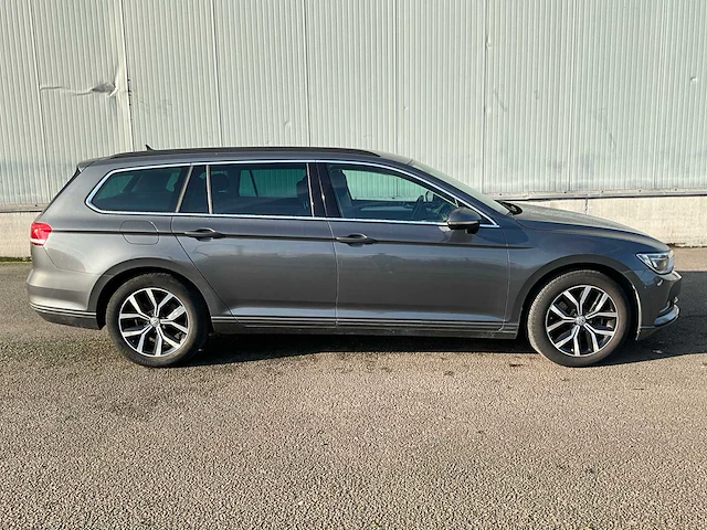 2015 volkswagen passat personenauto - afbeelding 19 van  24