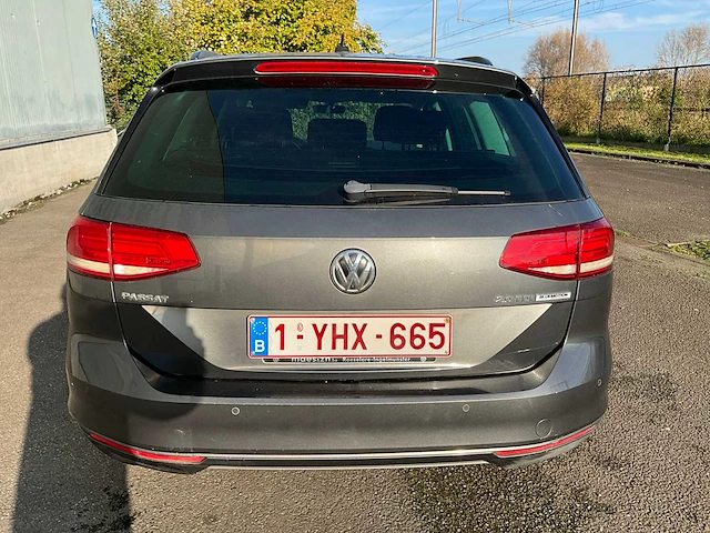 2015 volkswagen passat personenauto - afbeelding 21 van  24