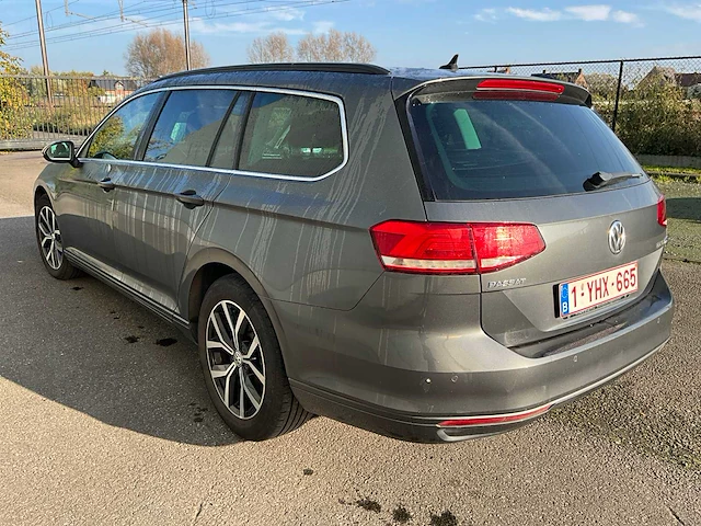 2015 volkswagen passat personenauto - afbeelding 22 van  24