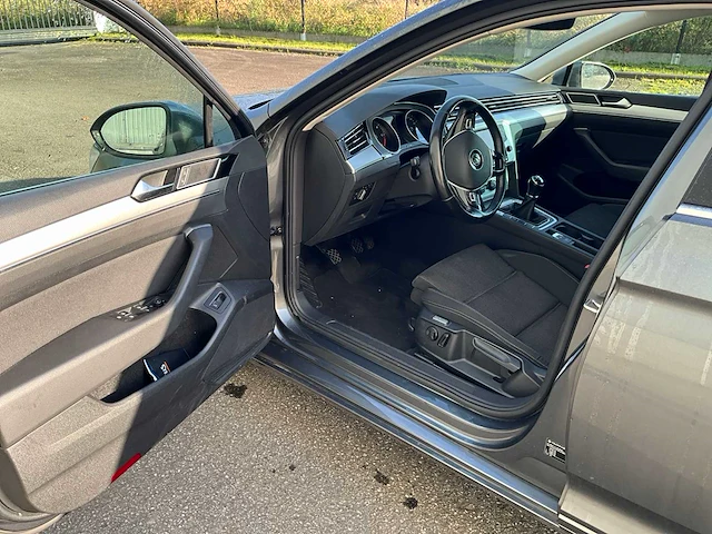 2015 volkswagen passat personenauto - afbeelding 24 van  24