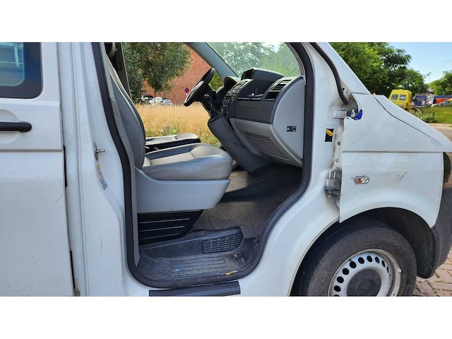 2015 volkswagen transporter kombi - afbeelding 28 van  45