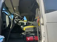 2015 volvo fh16 750 vrachtwagen (80 ton) - afbeelding 14 van  49