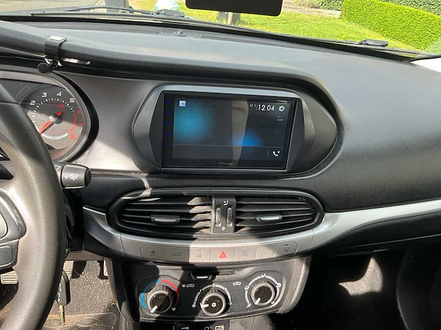 2016 - fiat tipo - personenauto - afbeelding 17 van  32