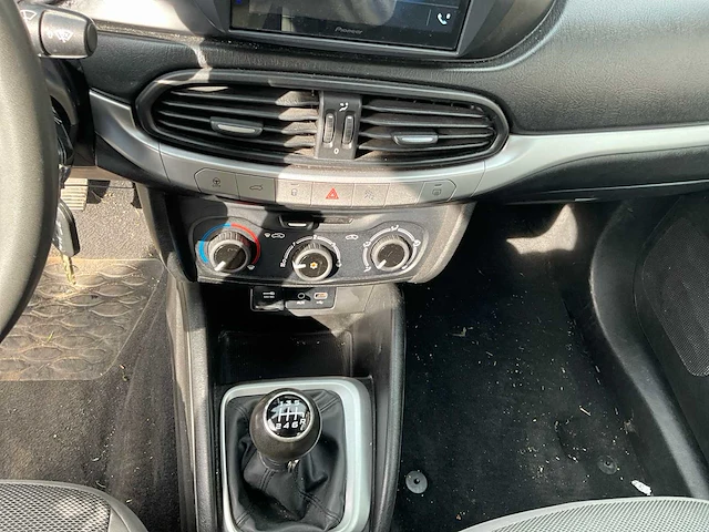 2016 - fiat tipo - personenauto - afbeelding 18 van  32