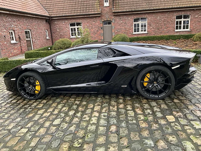 2016 - lamborghini aventador roadster lp700-4 - afbeelding 57 van  59