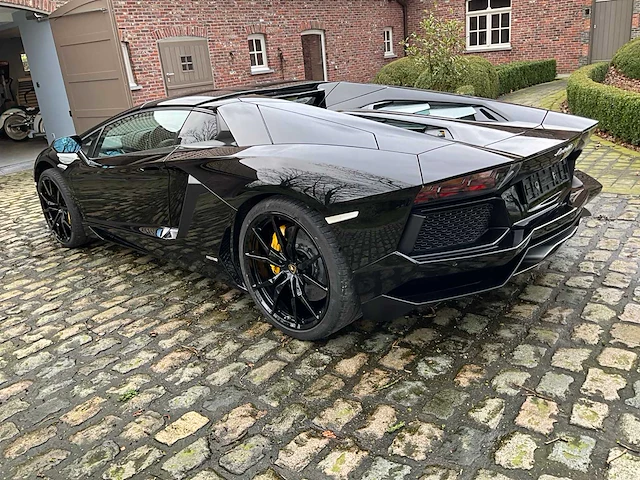 2016 - lamborghini aventador roadster lp700-4 - afbeelding 58 van  59