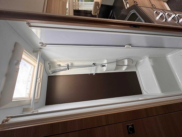 2016 adria sonic l 700 sl camper - afbeelding 29 van  37