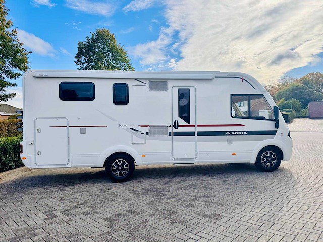 2016 adria sonic l 700 sl camper - afbeelding 34 van  37