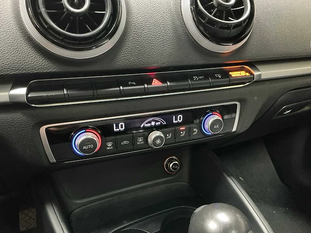 2016 audi a3 1.8 tfsi - afbeelding 14 van  35