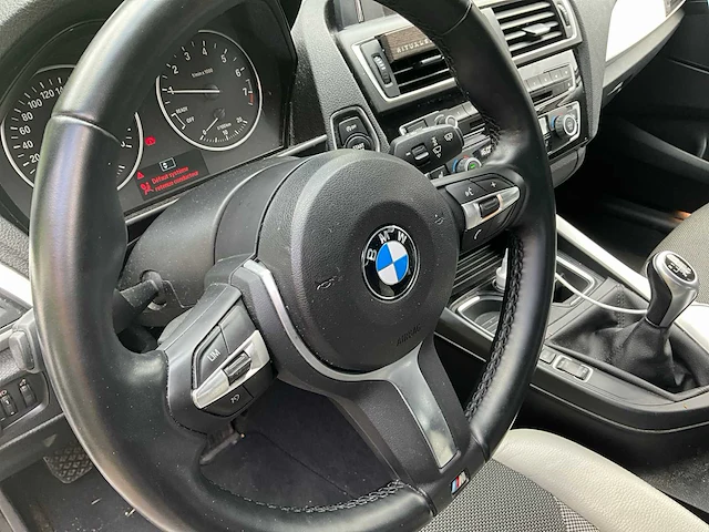 2016 bmw 116i 1k4 auto - afbeelding 9 van  64