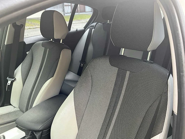 2016 bmw 116i 1k4 auto - afbeelding 18 van  64