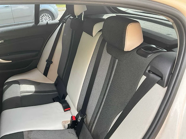 2016 bmw 116i 1k4 auto - afbeelding 27 van  64
