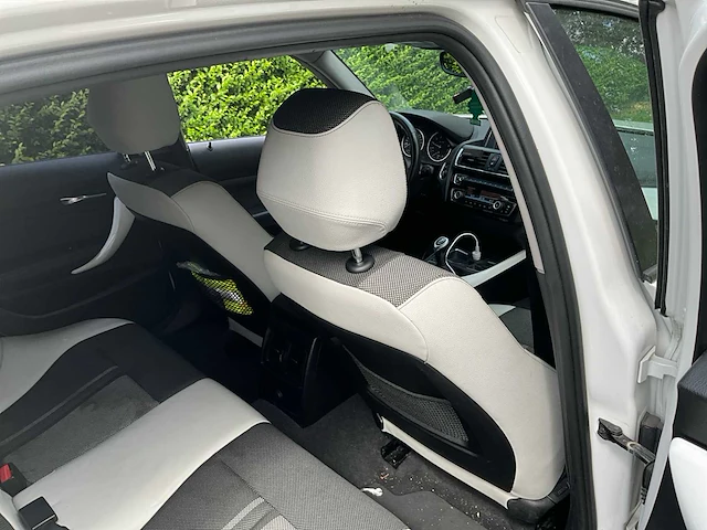 2016 bmw 116i 1k4 auto - afbeelding 40 van  64