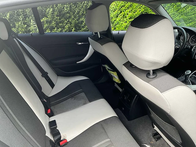 2016 bmw 116i 1k4 auto - afbeelding 41 van  64