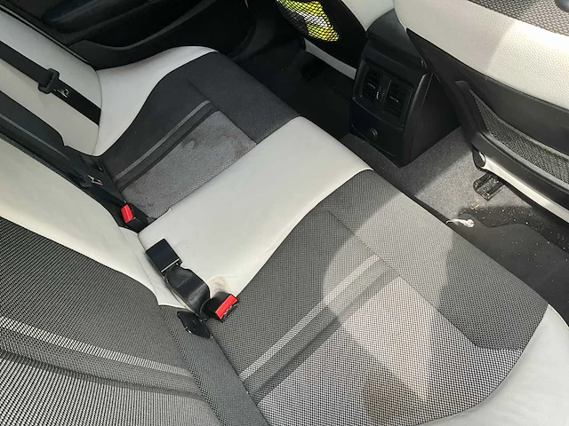 2016 bmw 116i 1k4 auto - afbeelding 44 van  64