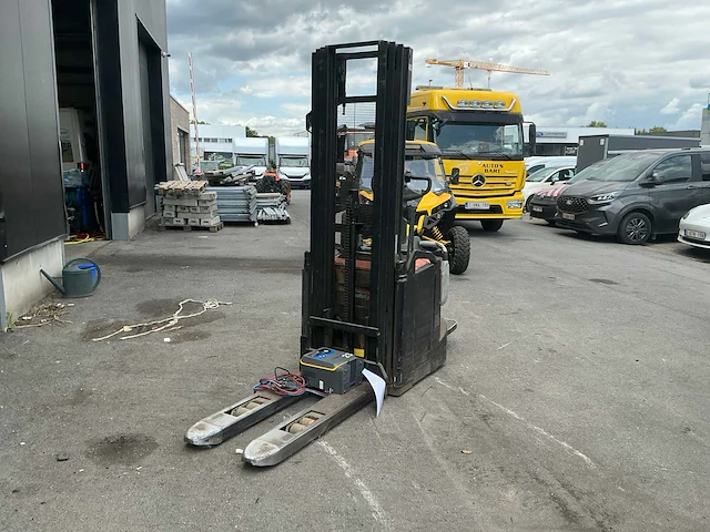 2016 bt spe120 stapelaar - afbeelding 1 van  9