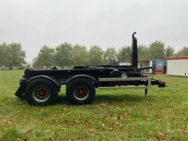 2016 bvc v24 containerhaaksyteem - afbeelding 27 van  31