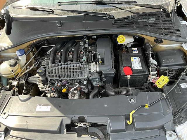 2016 citroën c-elysee personenauto - afbeelding 20 van  27