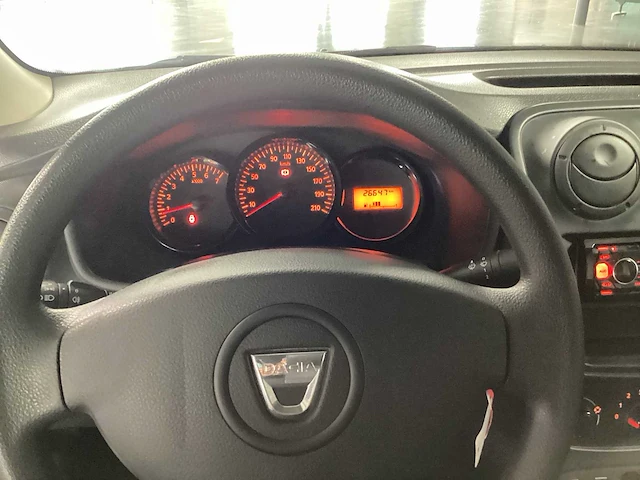 2016 dacia logan dacia logan - afbeelding 2 van  12