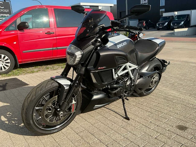 2016 ducati diavel carbon - afbeelding 1 van  65