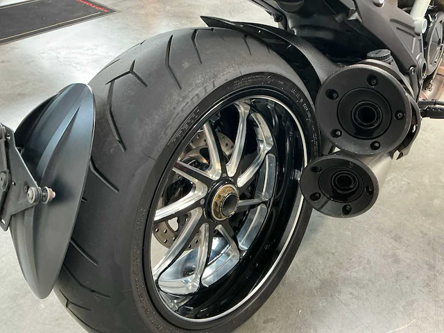 2016 ducati diavel carbon - afbeelding 20 van  65