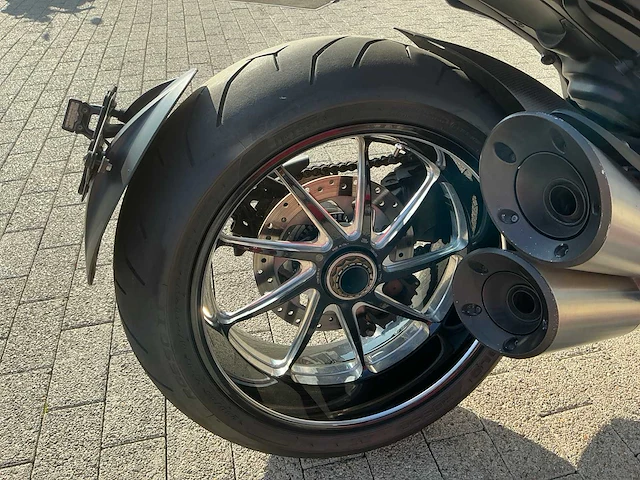 2016 ducati diavel carbon - afbeelding 46 van  65