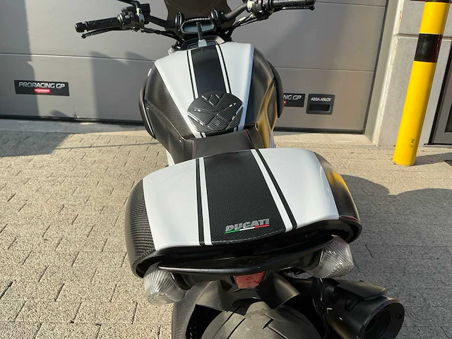 2016 ducati diavel carbon - afbeelding 50 van  65