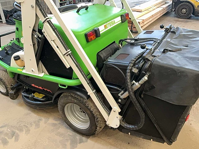 2016 etesia 124 dx 4x4 tractor type grasmaaier - afbeelding 18 van  34
