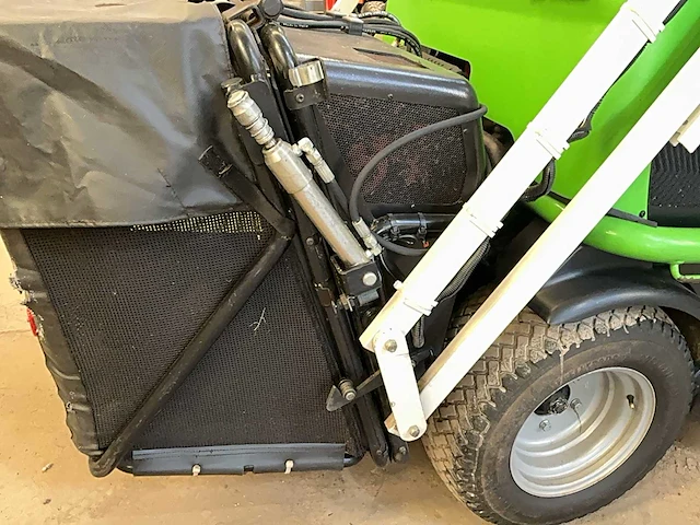 2016 etesia 124 dx 4x4 tractor type grasmaaier - afbeelding 20 van  34