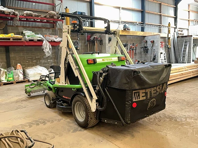 2016 etesia 124 dx 4x4 tractor type grasmaaier - afbeelding 23 van  34