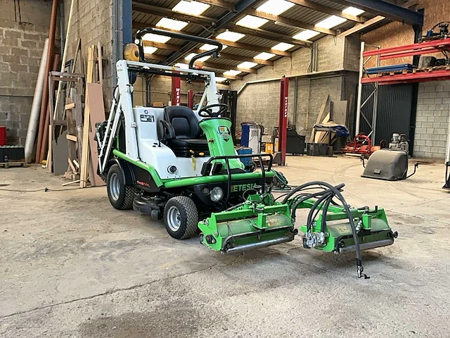 2016 etesia 124 dx 4x4 tractor type grasmaaier - afbeelding 32 van  34