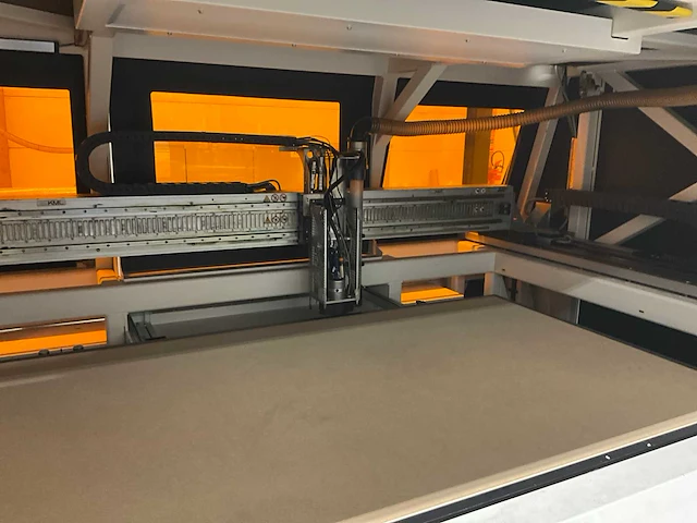 2016 eurotron structuring tool cnc freesmachine met filterzuiginstallatie - afbeelding 7 van  28