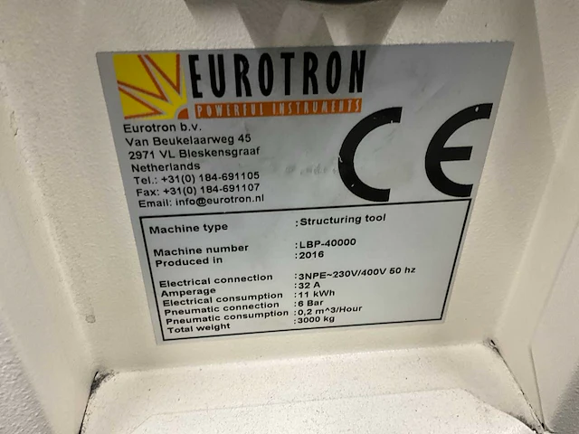 2016 eurotron structuring tool cnc freesmachine met filterzuiginstallatie - afbeelding 1 van  28
