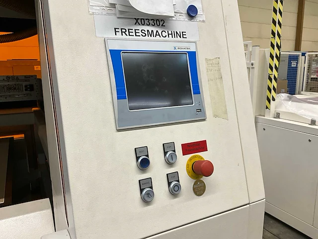 2016 eurotron structuring tool cnc freesmachine met filterzuiginstallatie - afbeelding 26 van  28