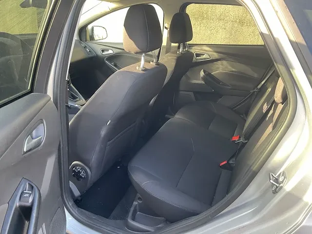 2016 ford focus personenauto - afbeelding 12 van  15