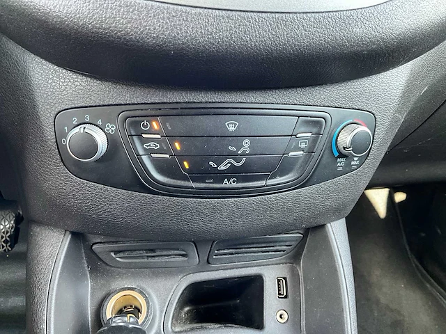 2016 ford transit connect lichte vrachtwagen - afbeelding 14 van  33
