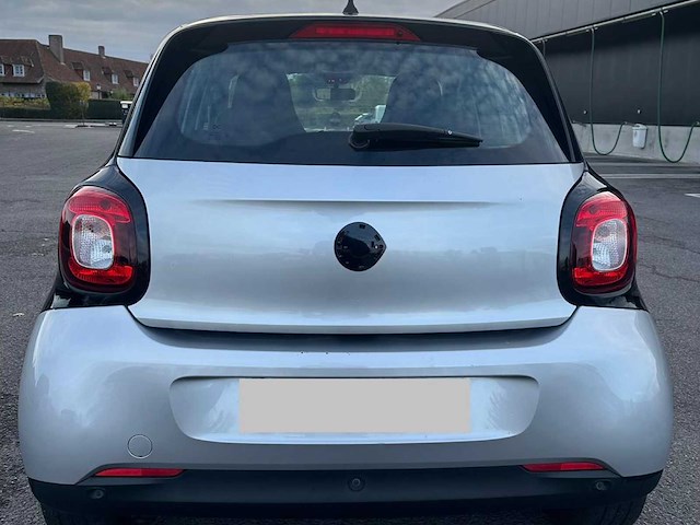 2016 forfour personenauto - afbeelding 32 van  34