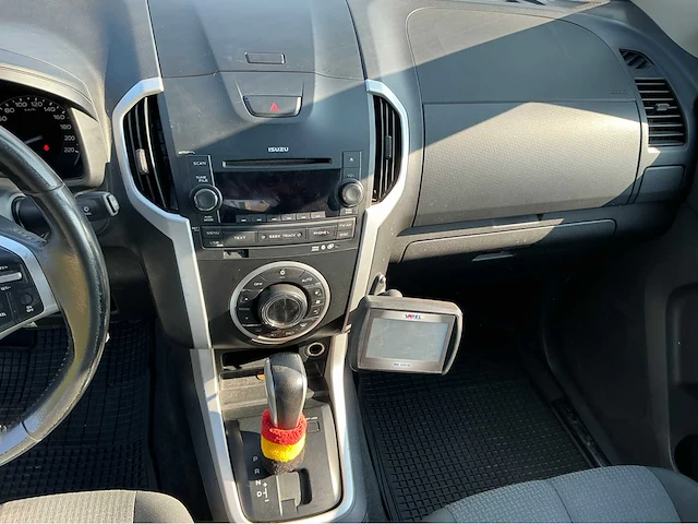 2016 isuzu d-max co.me.ar personenauto - afbeelding 4 van  28