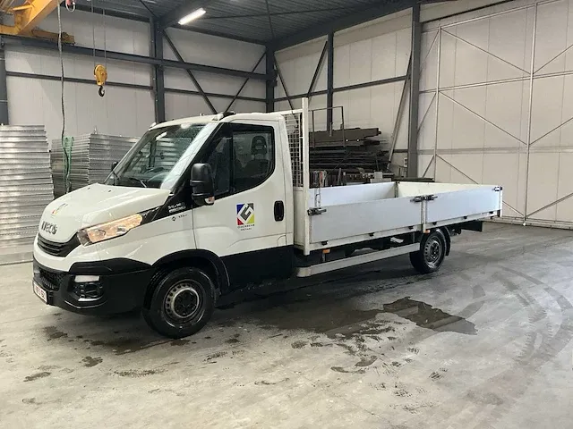 2016 iveco daily bedrijfswagen met vaste laadbak - afbeelding 4 van  35
