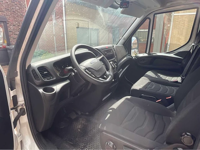 2016 iveco gekoelde vrachtwagen - afbeelding 18 van  18
