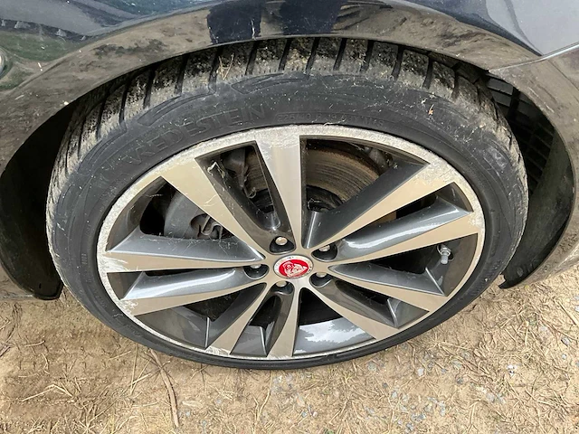 2016 jaguar xe personenauto - afbeelding 16 van  30