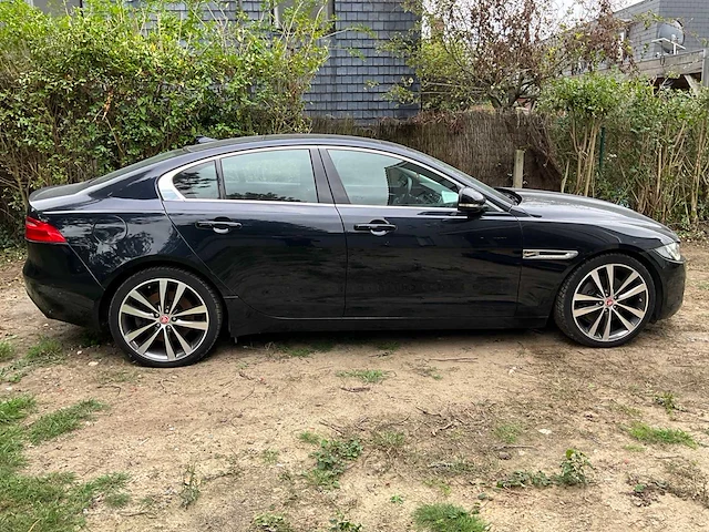 2016 jaguar xe personenauto - afbeelding 28 van  30