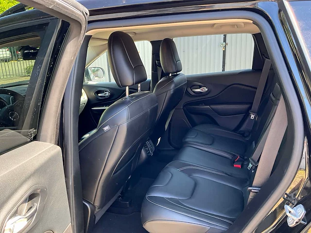 2016 jeep cherokee night eagle stationwagen personenauto - afbeelding 49 van  73