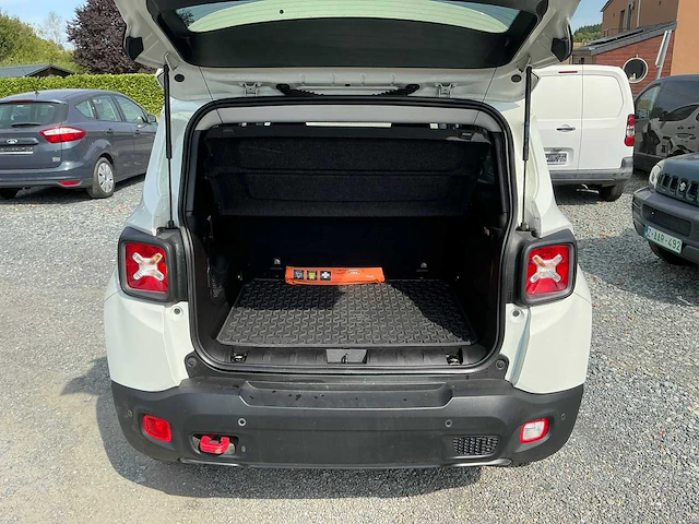 2016 jeep renegade 1.9 diesel 4wd auto - afbeelding 21 van  38