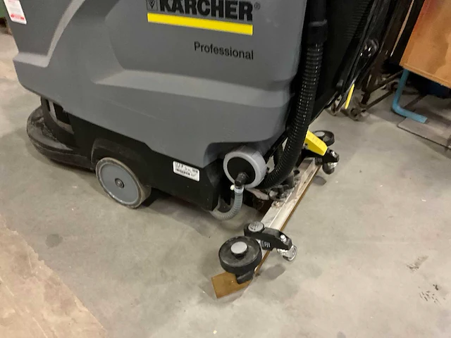 2016 kärcher b40w bp vloerreiniger - afbeelding 2 van  16