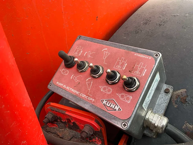 2016 kuhn pro270 voermengwagen - afbeelding 11 van  20