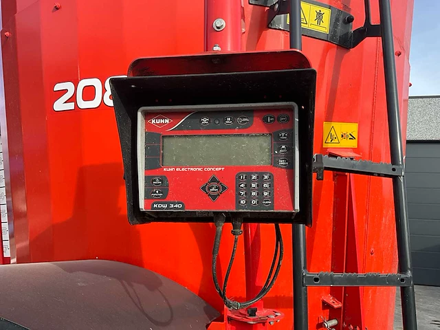 2016 kuhn pro2c81 voermengwagen - afbeelding 2 van  25