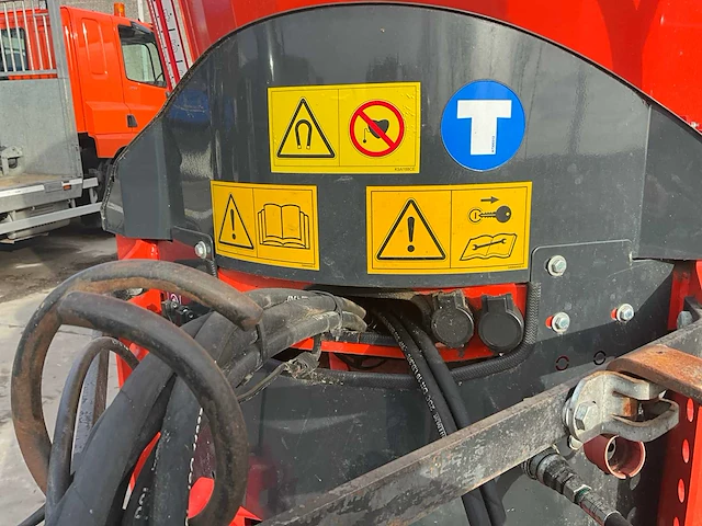 2016 kuhn pro2c81 voermengwagen - afbeelding 16 van  25